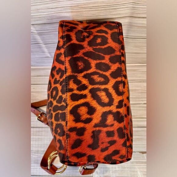 061-JPK Paris Animal Print Nylon shoulder bag w/ crossbody strap - Picture 9 of 11